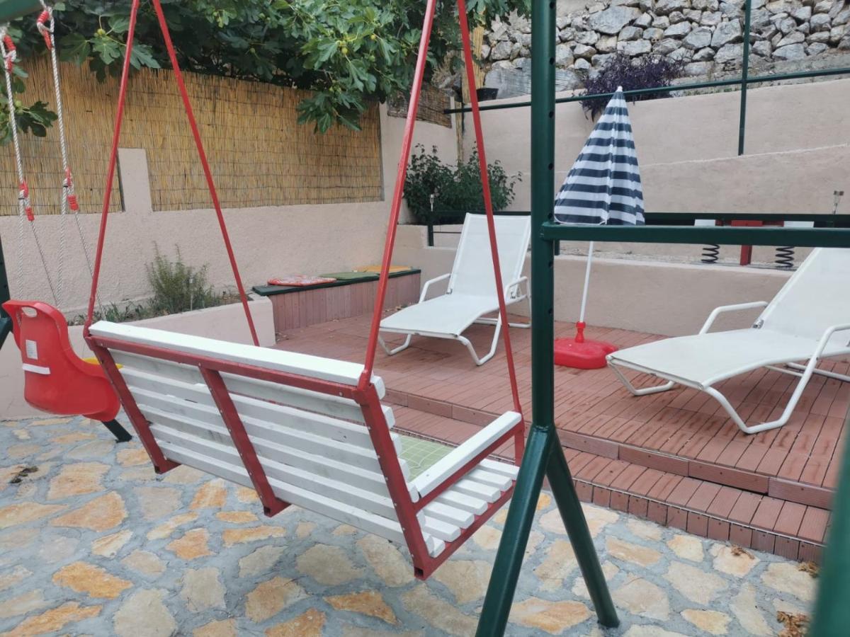 Big And Spacious Apartment In The Heart Of Omiš Buitenkant foto