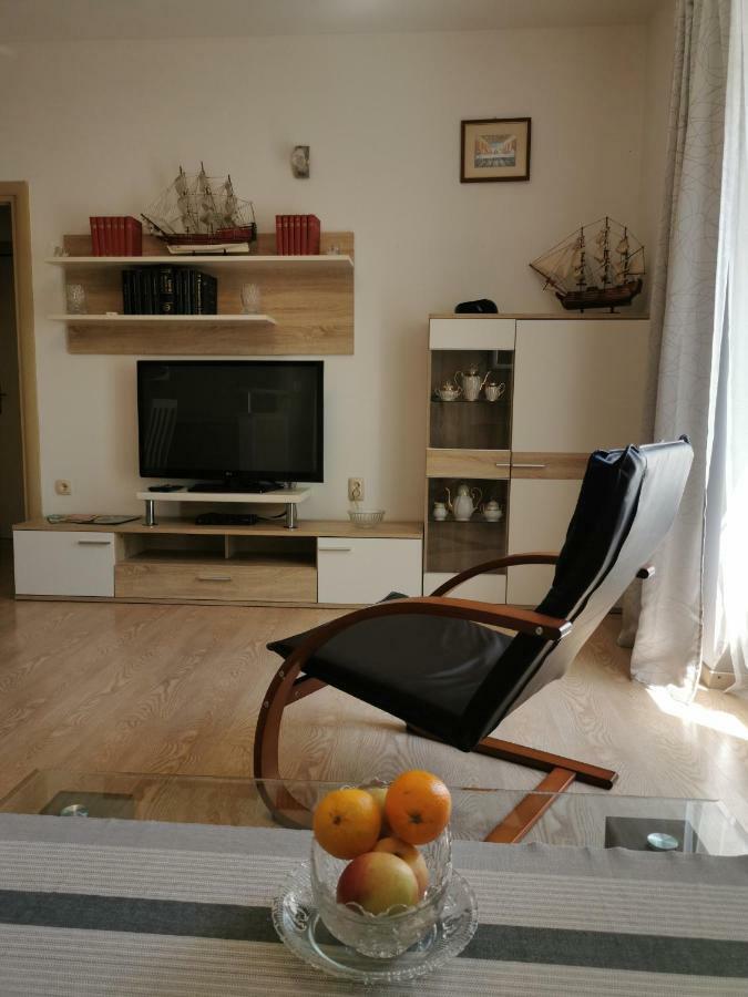 Big And Spacious Apartment In The Heart Of Omiš Buitenkant foto